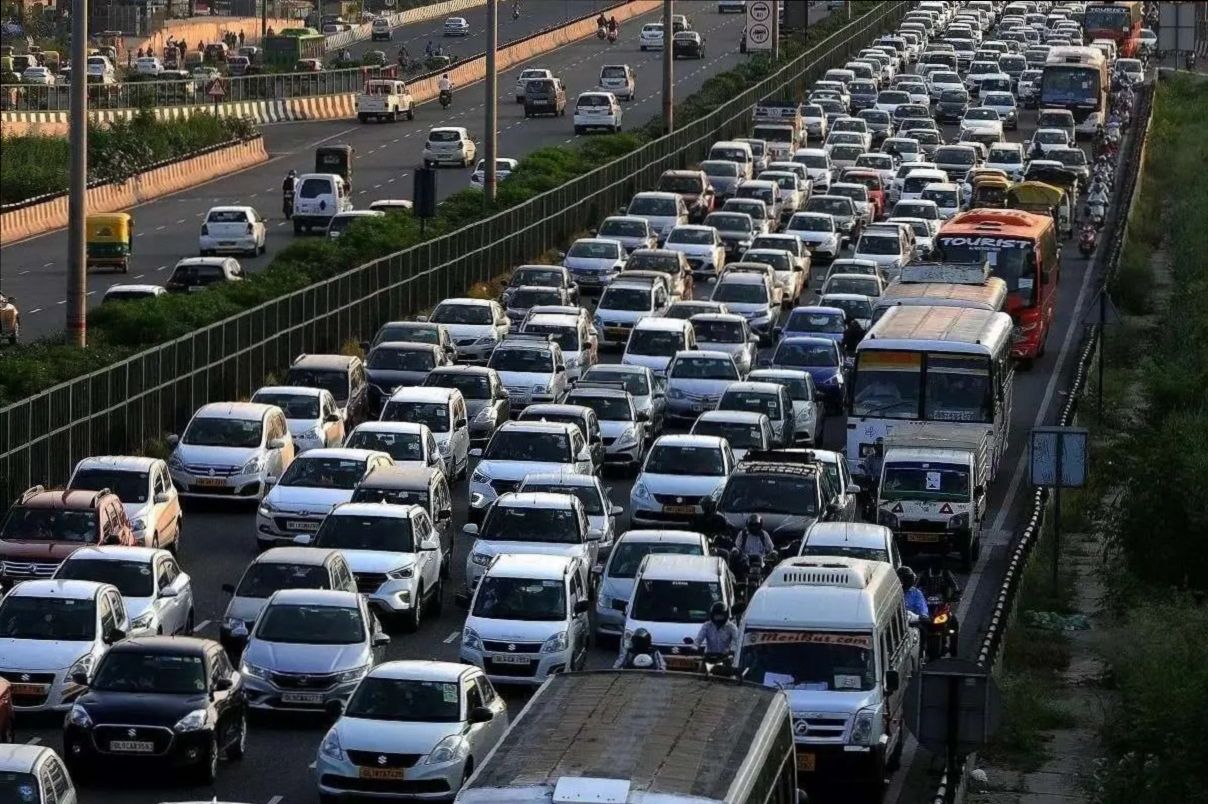 آخرین وضعیت راه های کشور امروز؛ ترافیک سنگین در جاده‌های چالوس، هراز و فیروزکوه