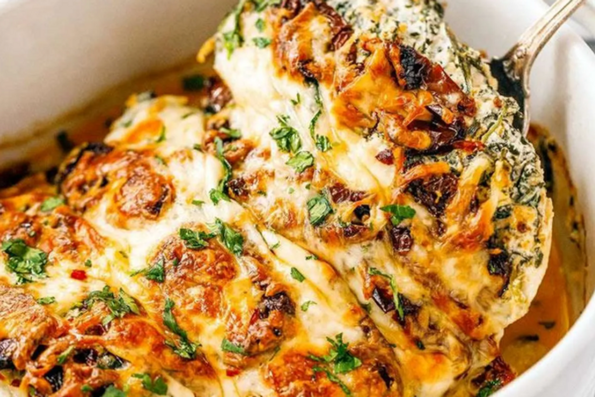 چیکن کسترول؛ غذای مدرن و شیکی که مهمانانتان را شگفت‌زده می‌کند!