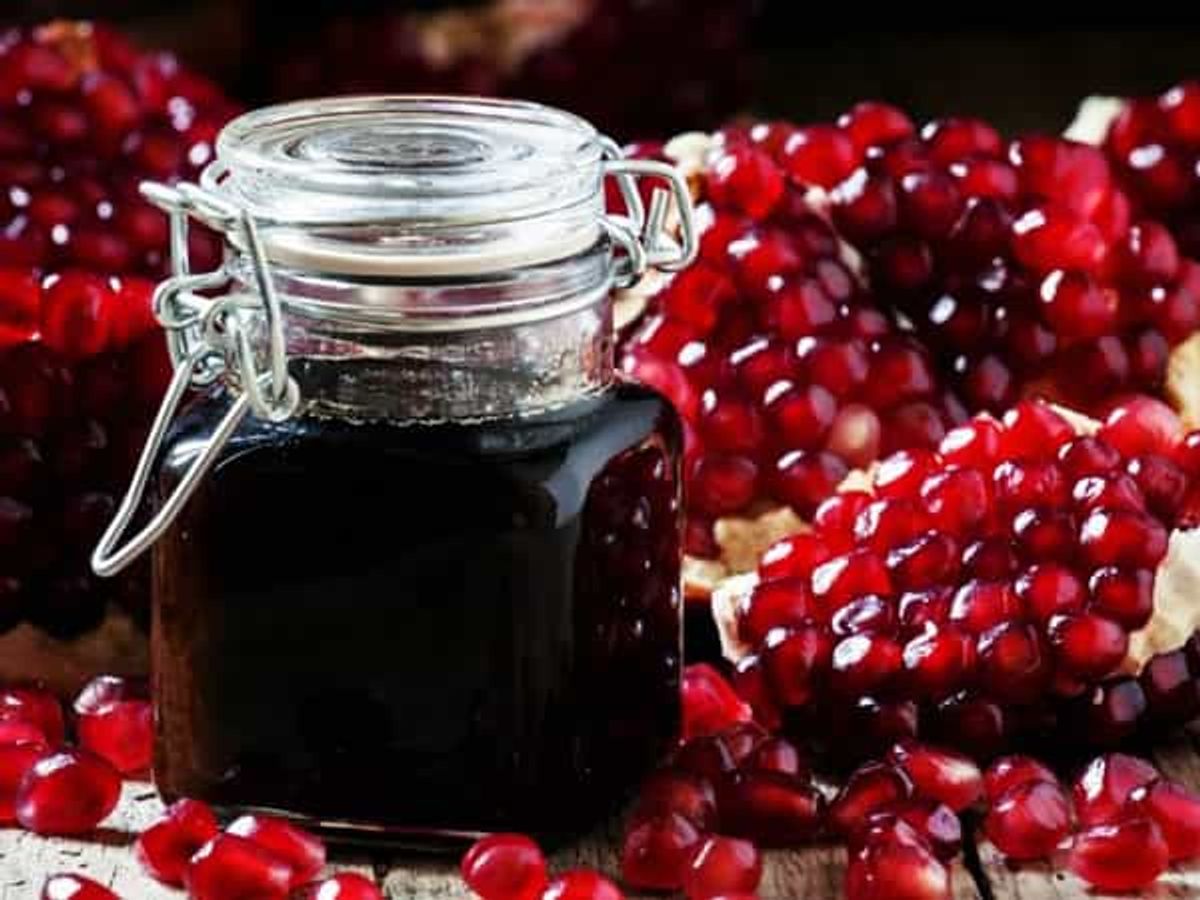 رازهای تهیه رب انار خانگی خوش‌رنگ و خوش‌طعم؛ نکات طلایی برای رب انار اصیل