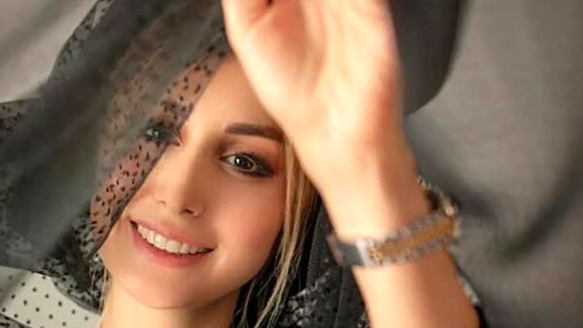 لحظه‌های شیرین دختر سپیده بزمی‌پور با ژستی بامزه