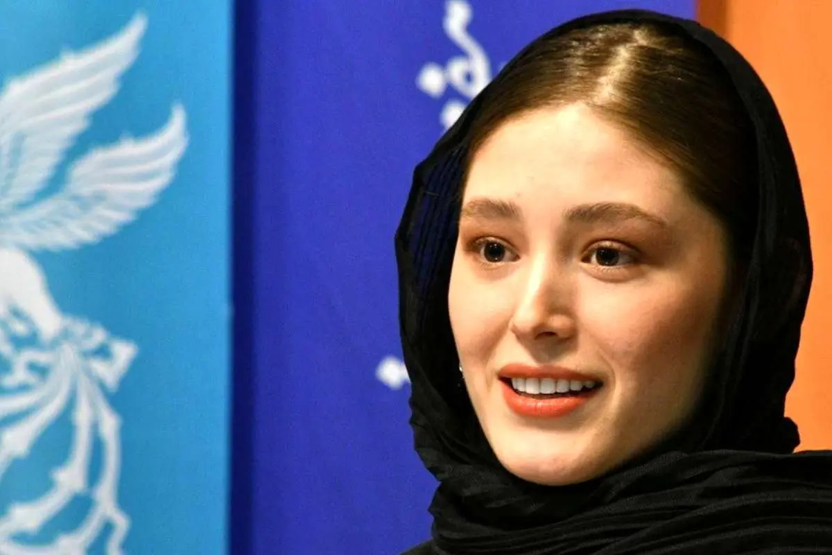 زیر باران ماندن فرشته حسینی برای دیدار نوید؛ روایت درد عشق و حسرت در اینستاگرام
