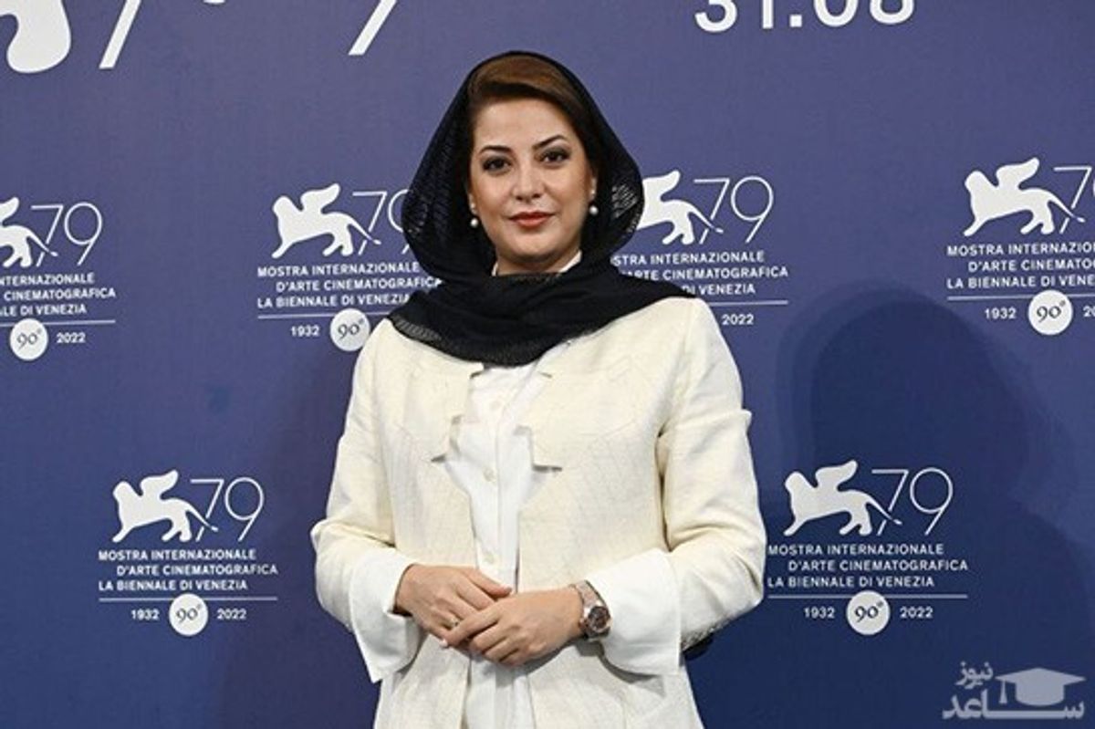 طناز طباطبایی با کت‌وشلوار سفید در جشنواره ونیز