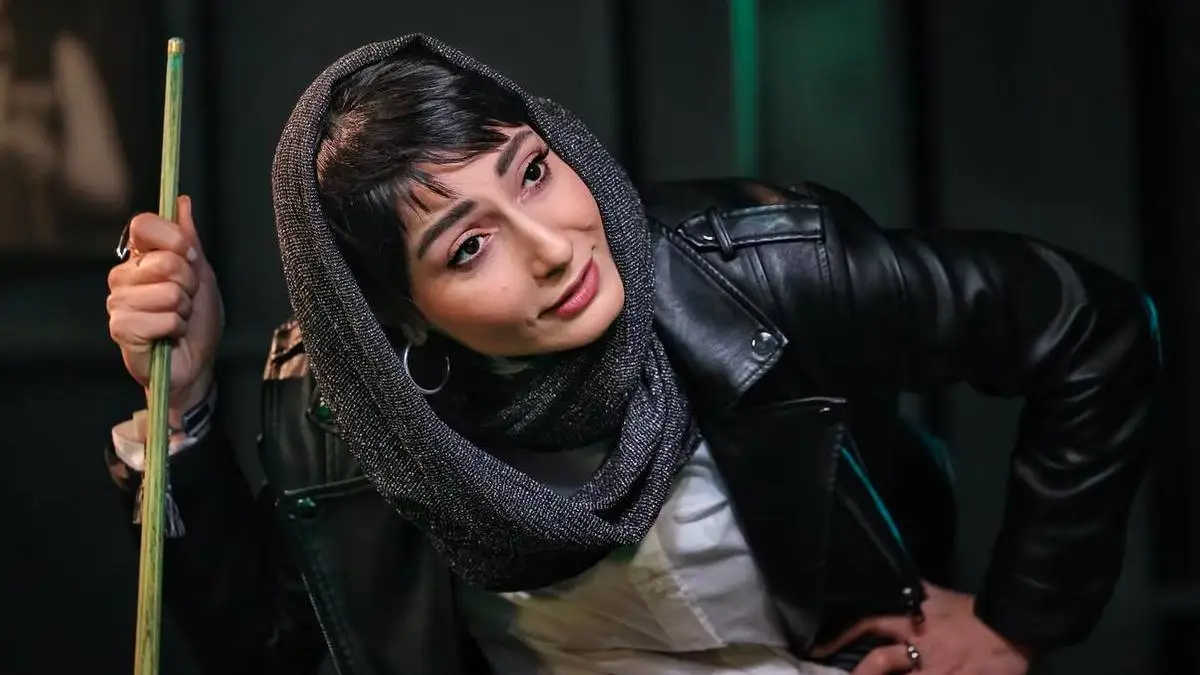 سمیرا حسن پور و خلاقیتش در روزهای سرد فیلمبرداری؛ تصویر داغ سر صحنه!