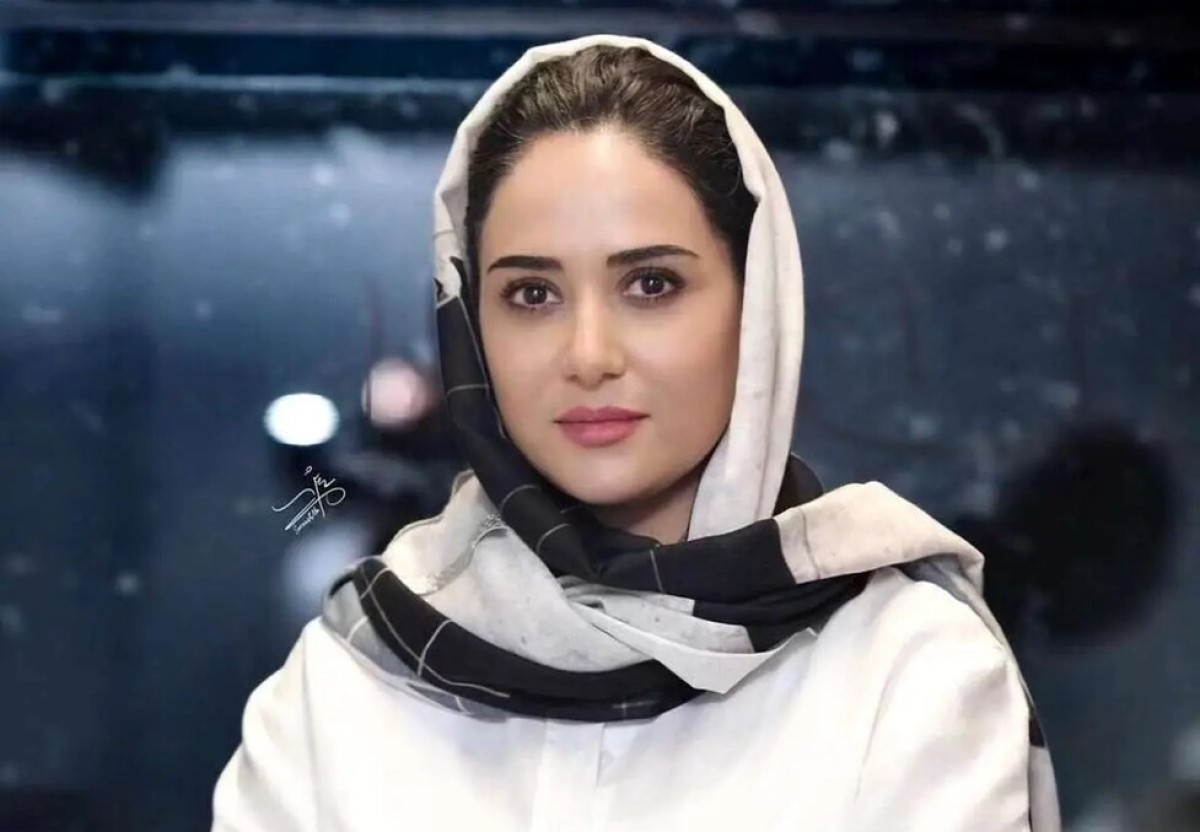 ویدئوی غم‌انگیزی پریناز ایزدیار از مزار پدرش