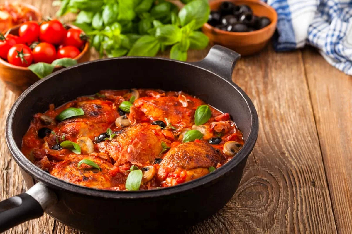 طرز تهیه خورش مرغ و گوجه فوری و راحت در کمتر از ۳۰ دقیقه
