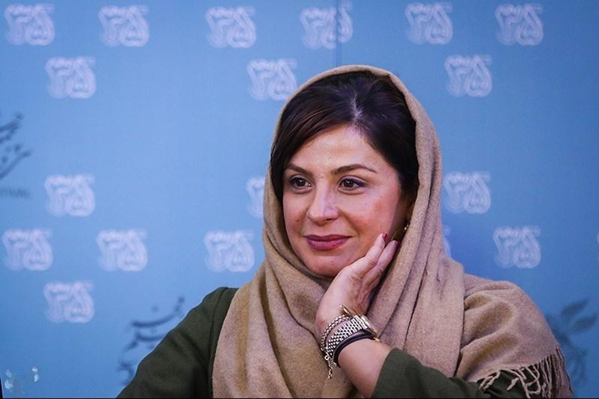 استایل محلی و متفاوت سیما تیرانداز با سربند زیبا! | استایل سنتی و مدرن سیما تیرانداز در یک قاب!