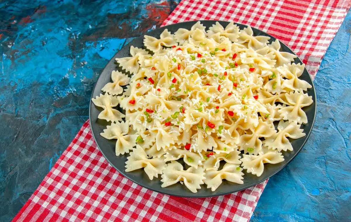 طرز تهیه سالاد ماکارونی ساده و رژیمی