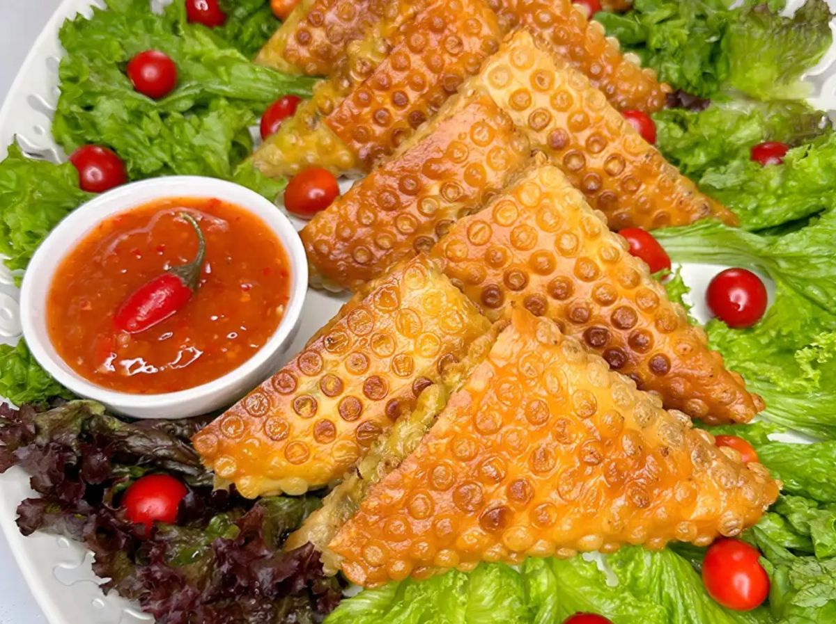 طرز تهیه سمبوسه گوشت خانگی؛ آموزش مرحله به مرحله برای تازه‌کارها