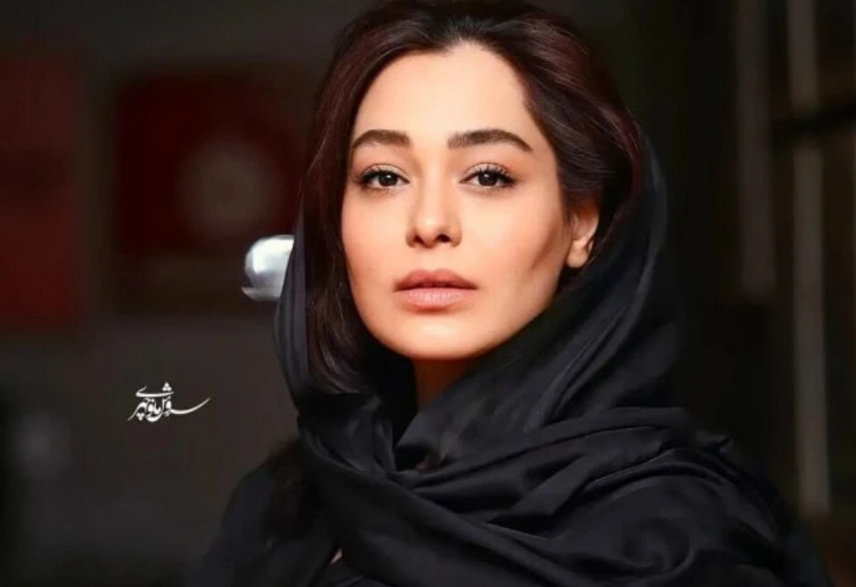 ست شیک و لوکس سانیا سالاری؛ استایلی متفاوت برای کافهگردی که همه را جذب کرد