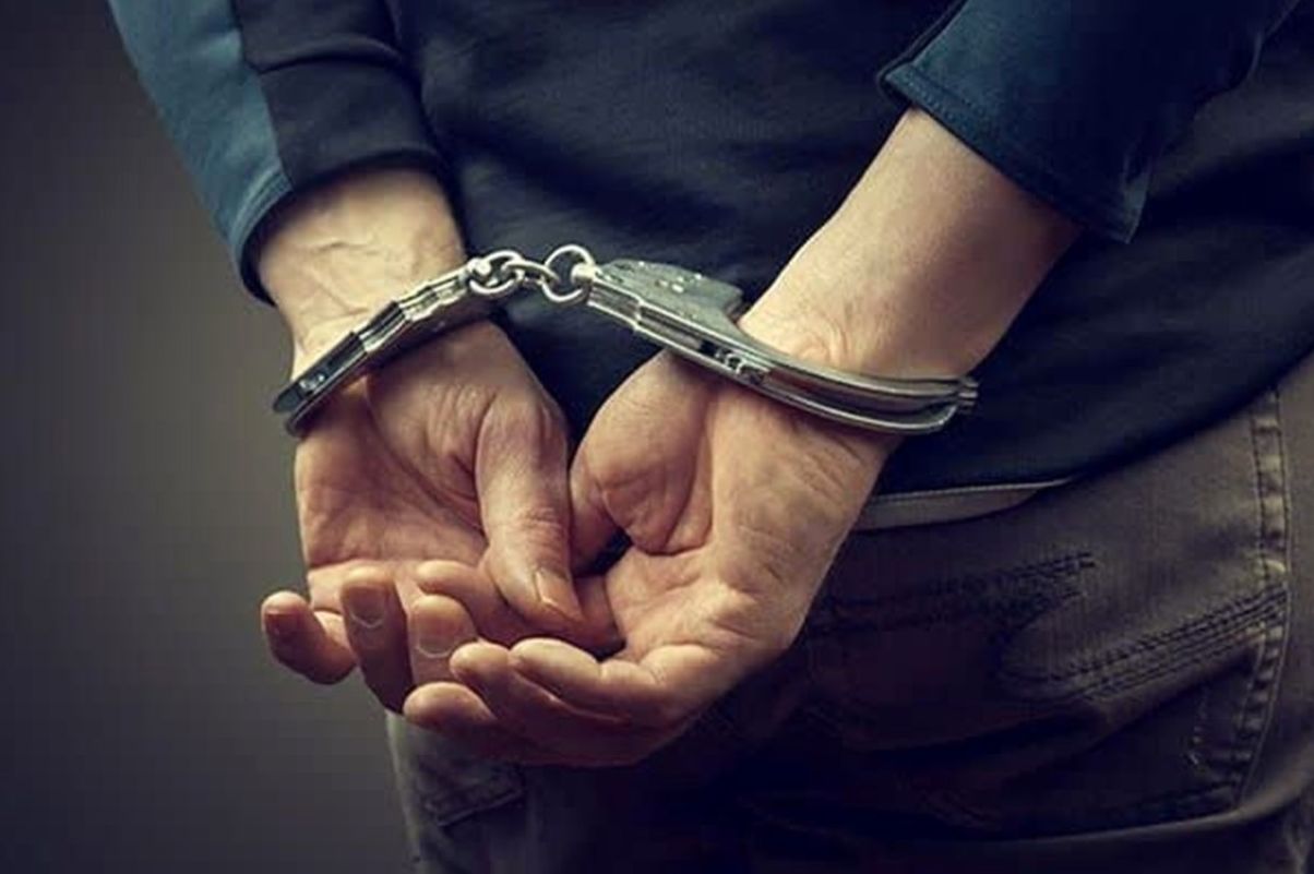 قتل با تبر؛ کشته شدن 3 نفر در درگیری با گلفروش دوره گرد