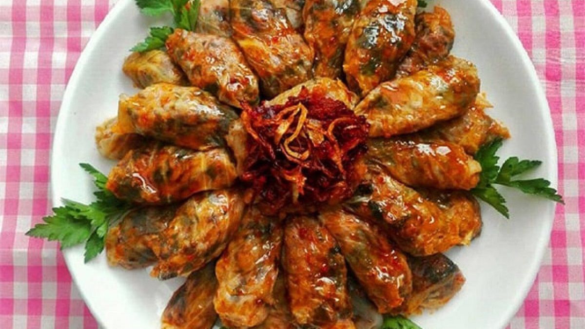 طرز تهیه دلمه کاهو خوشمزه؛ دلمه‌ای متفاوت و دلبرانه!