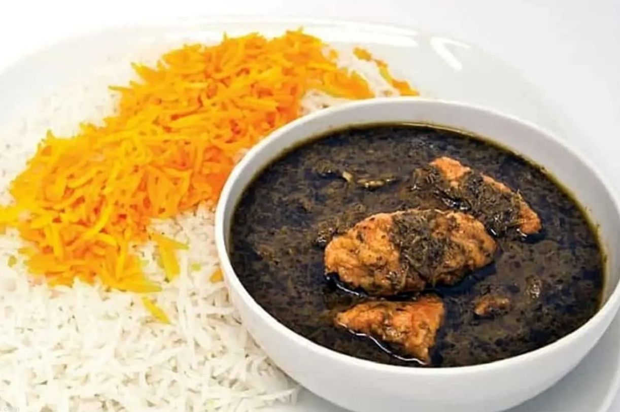 طرز تهیه خورشت تمرهندی مرحله به مرحله؛ غذای ترش و خوشمزه‌ای که همه عاشقش می‌شن!